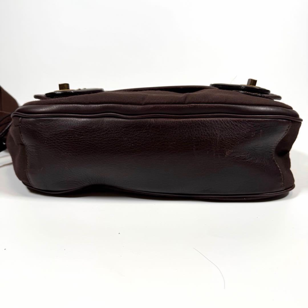 【美品】土屋鞄　ショルダーバッグ　タブラ　ターンロック　ダークブラウン　メンズ