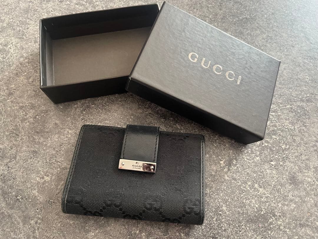 GUCCI カード入れ　名刺入れ