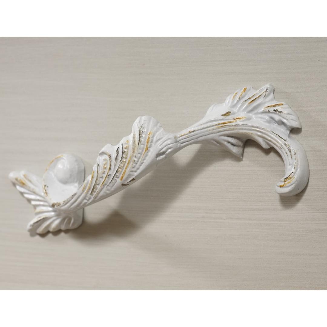 フォロー割【新品】ハンプトンシリーズ　猫脚　アンティークホワイト　チェスト