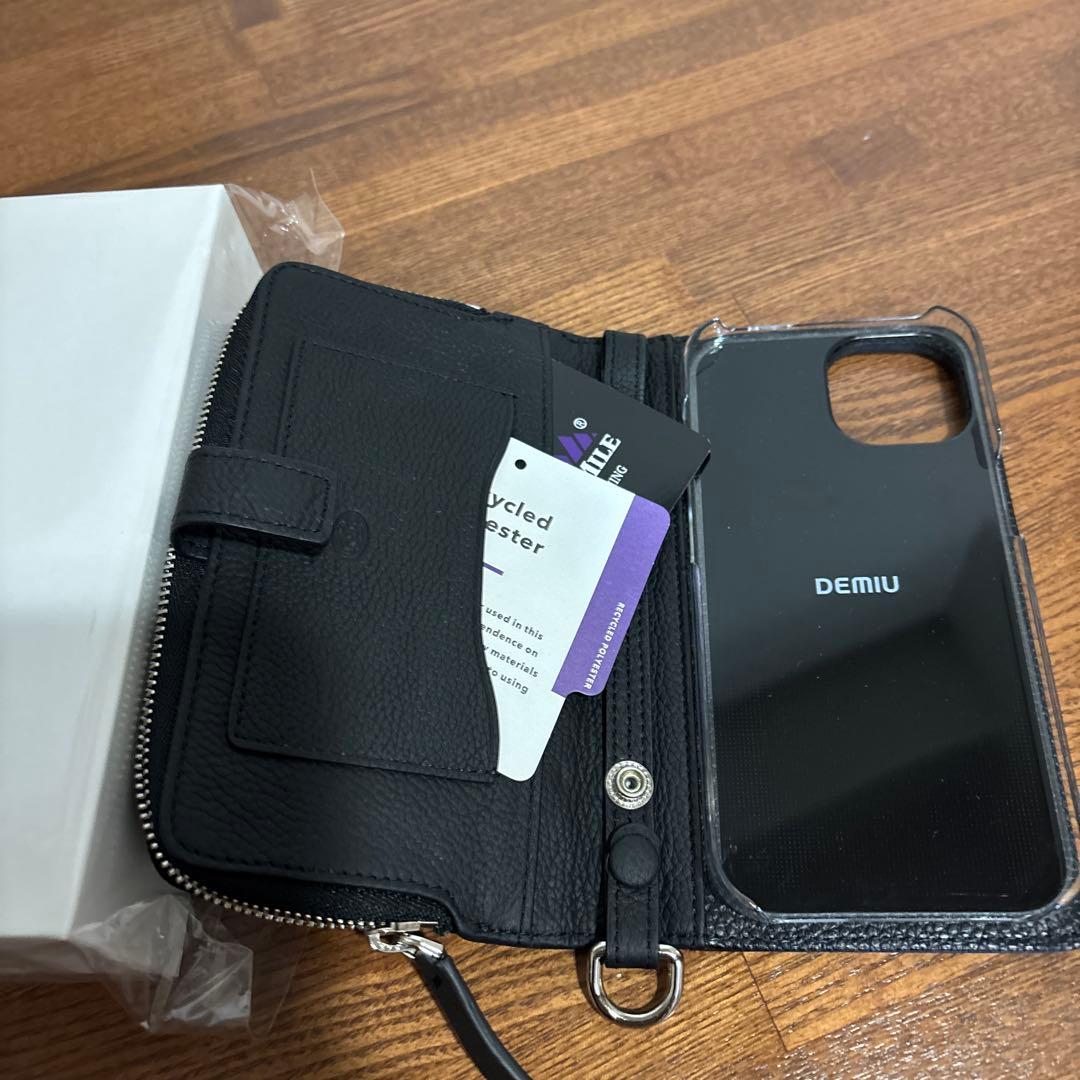 DEMIU ミュウ　レミーポシェiPhone15ラウンドファスナー財布型ケース