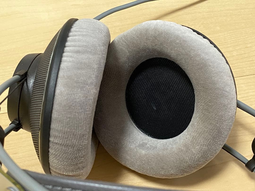 AKG K601　ヘッドホン