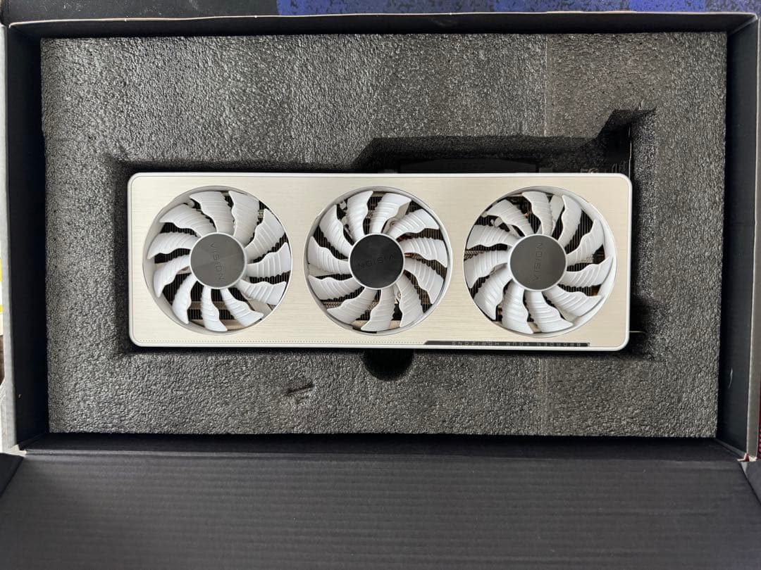 グラフィックボード・グラボ・ビデオカード GIGABYTE GEFORCE RTX 3070 Vision 8GB OC