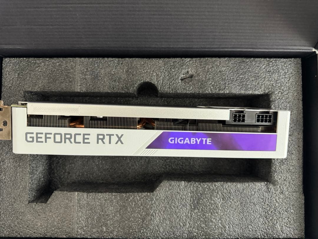 グラフィックボード・グラボ・ビデオカード GIGABYTE GEFORCE RTX 3070 Vision 8GB OC