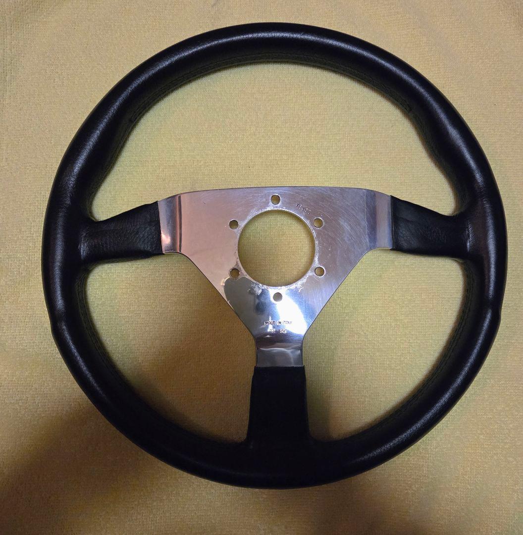 MOMO モモ ステアリング　ブラック　レザー 当時物　約34cm