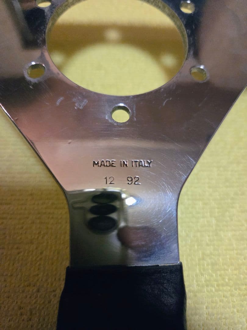 MOMO モモ ステアリング　ブラック　レザー 当時物　約34cm