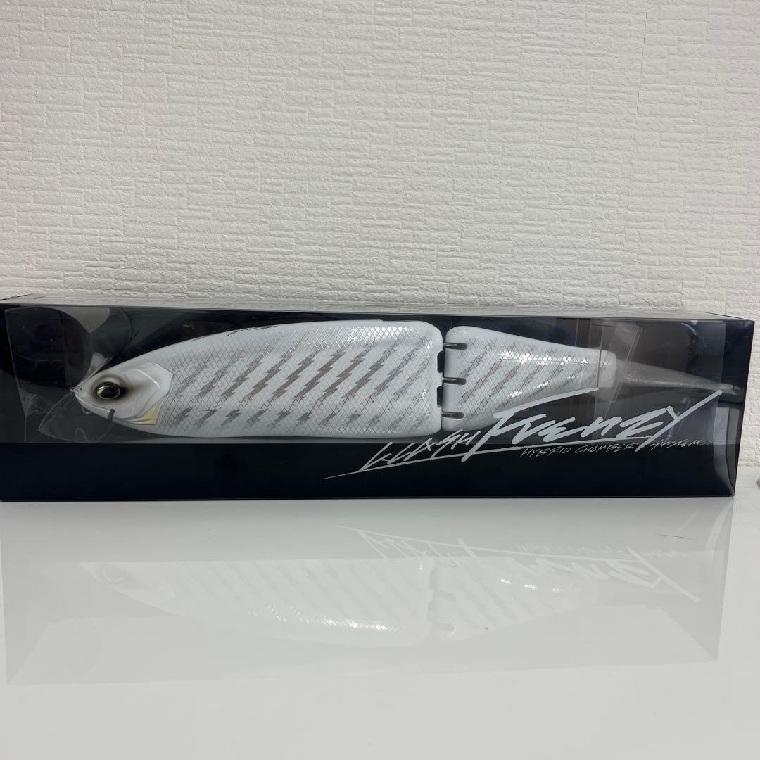 DRTクラッシュフレンジー　バサクラ限定エレクトリックホワイト