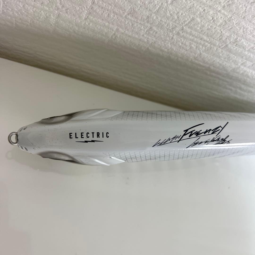 DRTクラッシュフレンジー　バサクラ限定エレクトリックホワイト