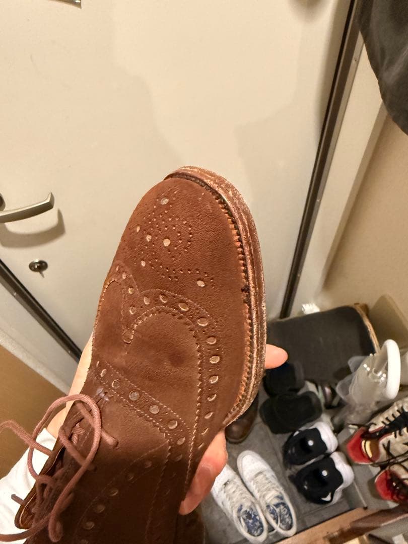 チャーチ スエードウイングチップ バックUK8 Ｅワイズ　二都市