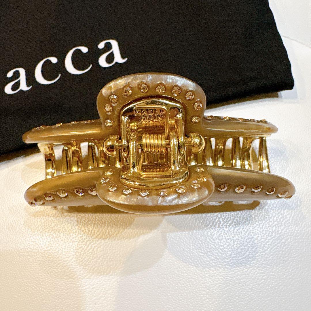 【極美品】acca ベージュ/ゴールド　ビジュー付ヘアクリップ　ティアラクイーン