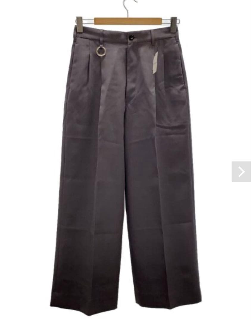 th products ワイドストレートスラックス　グレー