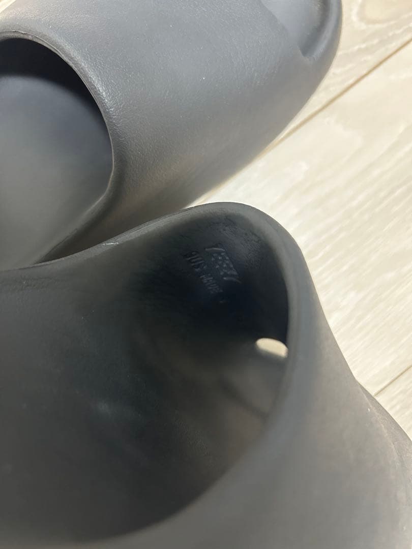 adidas yeezy slide イージースライド　スレートマリン