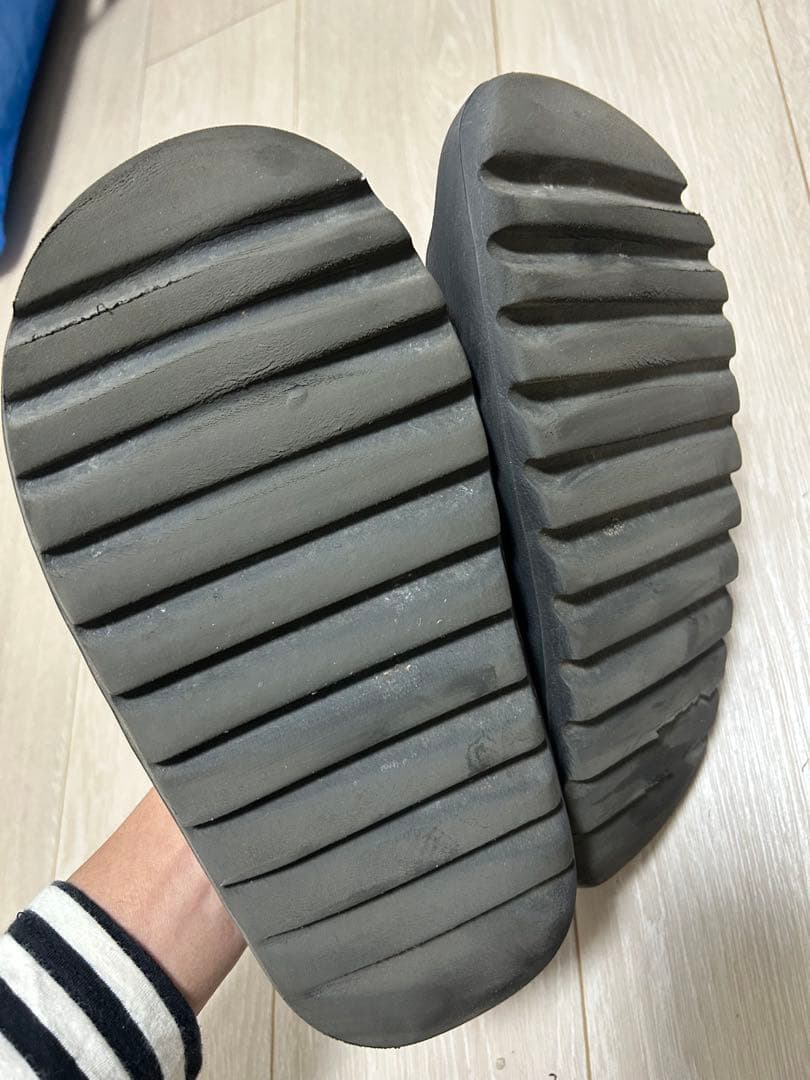adidas yeezy slide イージースライド　スレートマリン