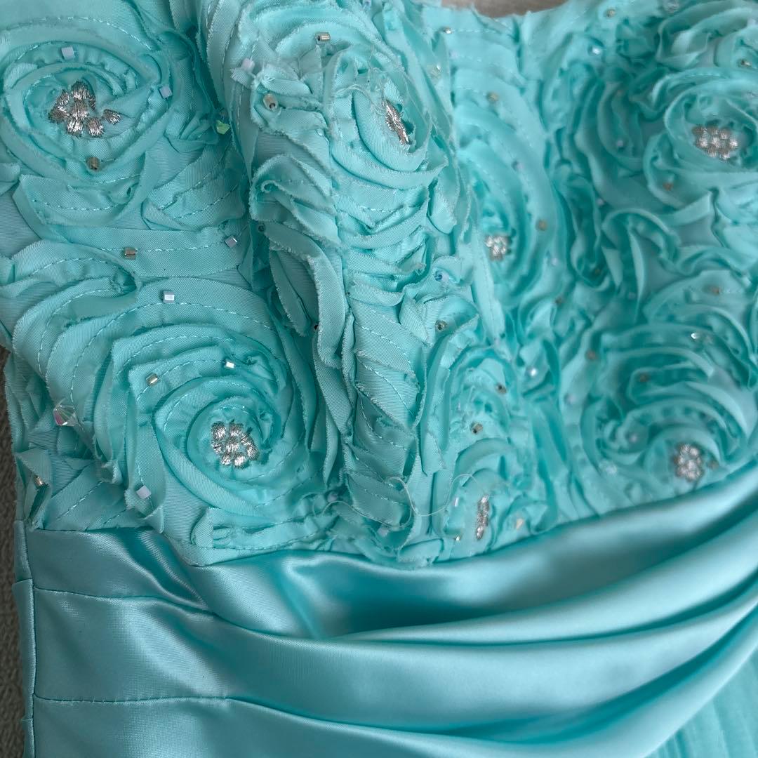 ミントグリーン ストラップレスドレス