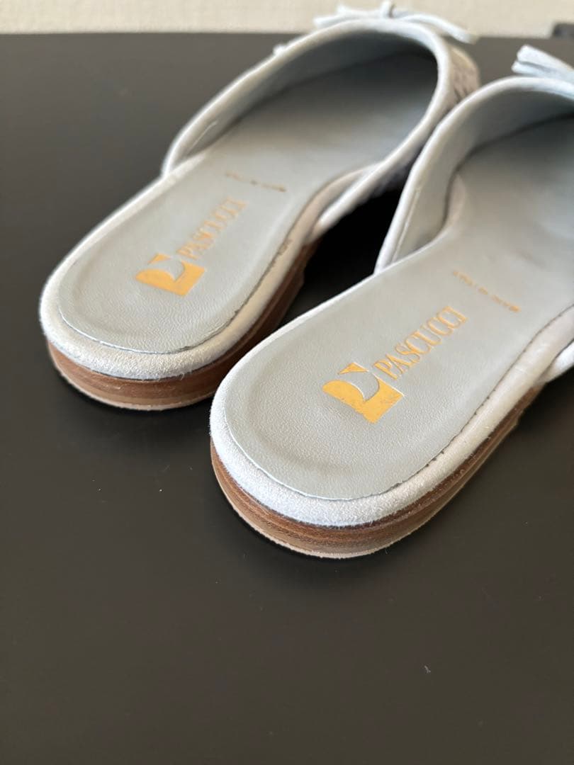 パスクッチ PASCUCCI ライトグレースウェード　38