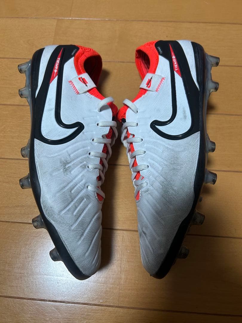 ナイキ レジェンド10 エリート AG-PRO 25.5cm