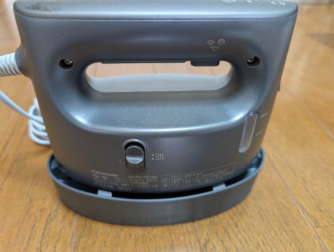 ♪Panasonic 衣類スチーマー NI-FS790-K