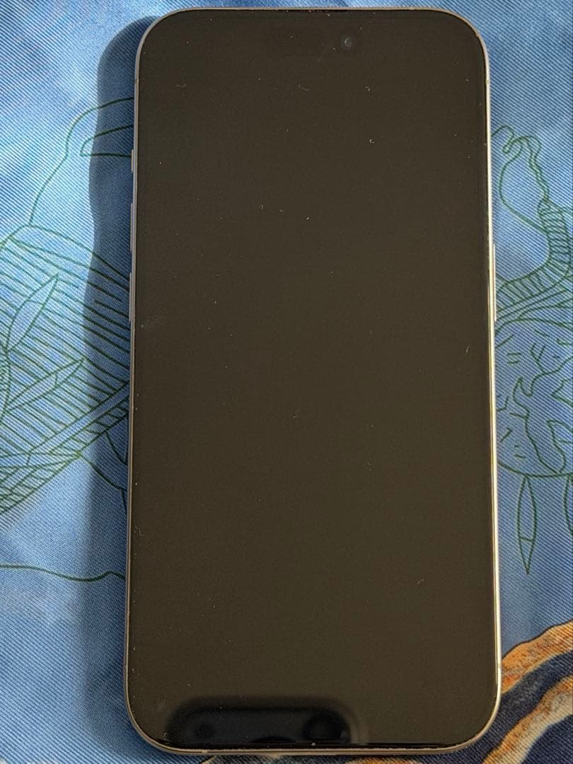 SIMフリー【美品】iPhone15 Pro 512GB ナチュラルチタニウム