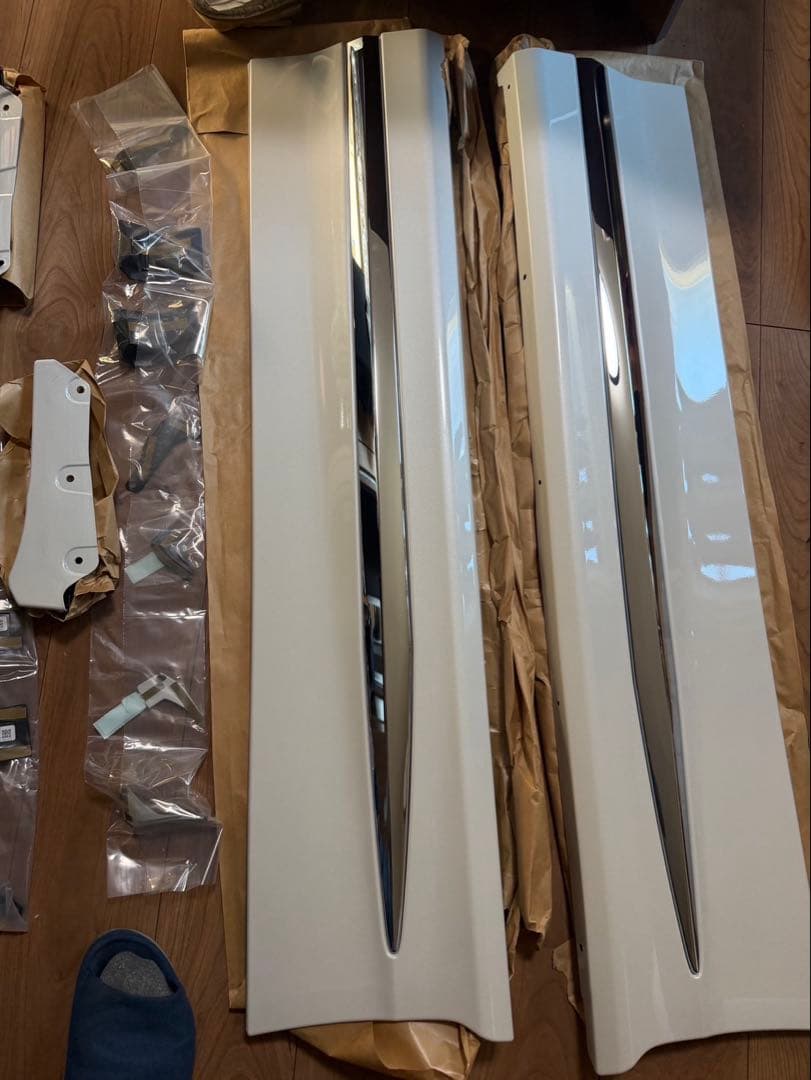 左側のみ　ズーカ