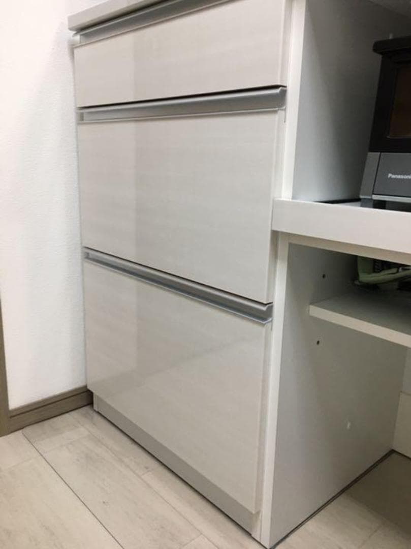 【元値8万円】東京インテリア　カップボード　白