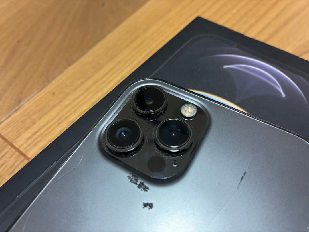 iPhone12 ProMax 256gb 背面割れ