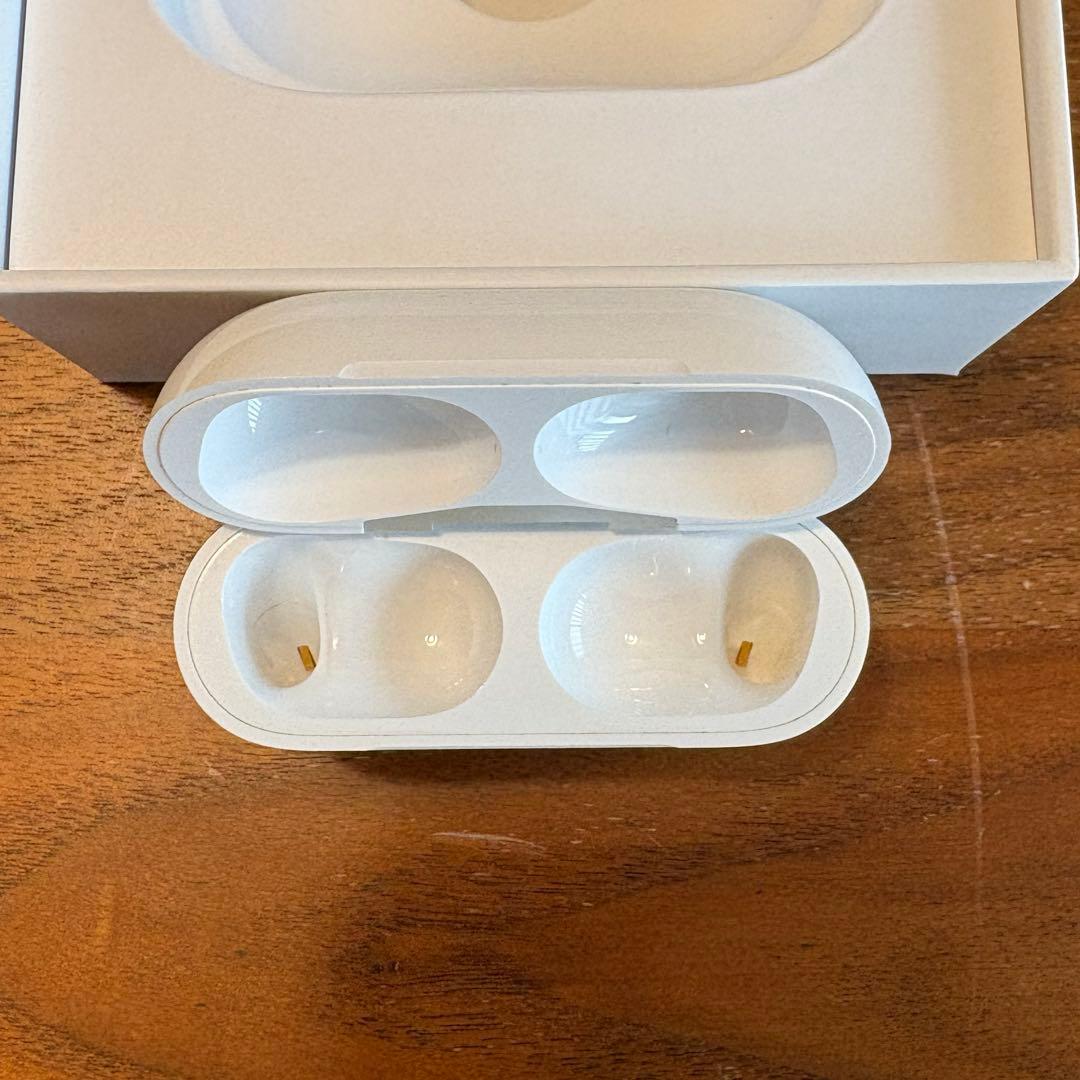 AirPods Pro 第1世代　本体　ワイヤレスイヤホン　Apple