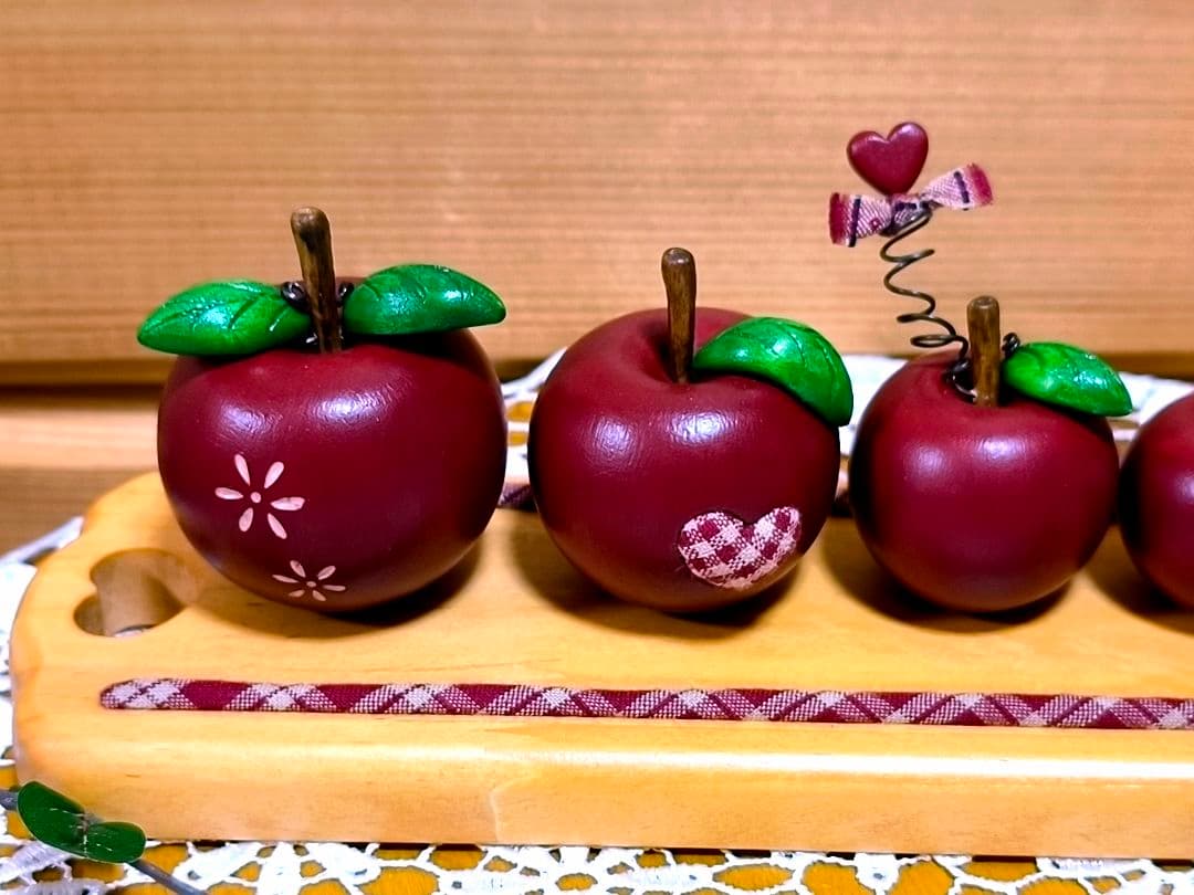 ⭐️アメリカンカントリー雑貨❤木製まん丸りんご＆乙女チックな三姉妹＆クッション
