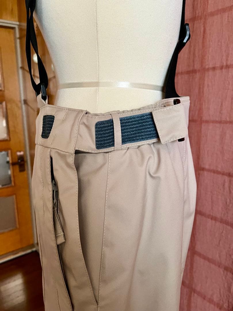 女性用スノーボードウェア（ブラウン/ベージュ）