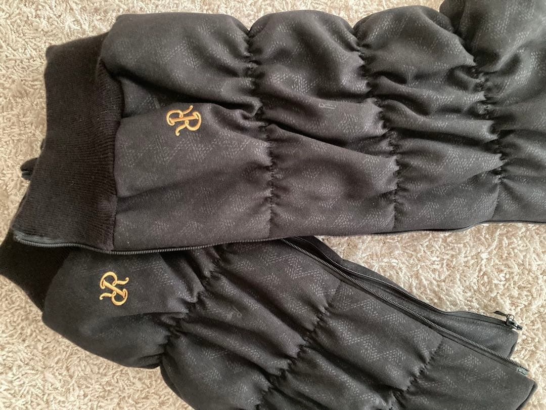 Resurrection レザレクション　レッグウォーマー　黒　ロング　ファー