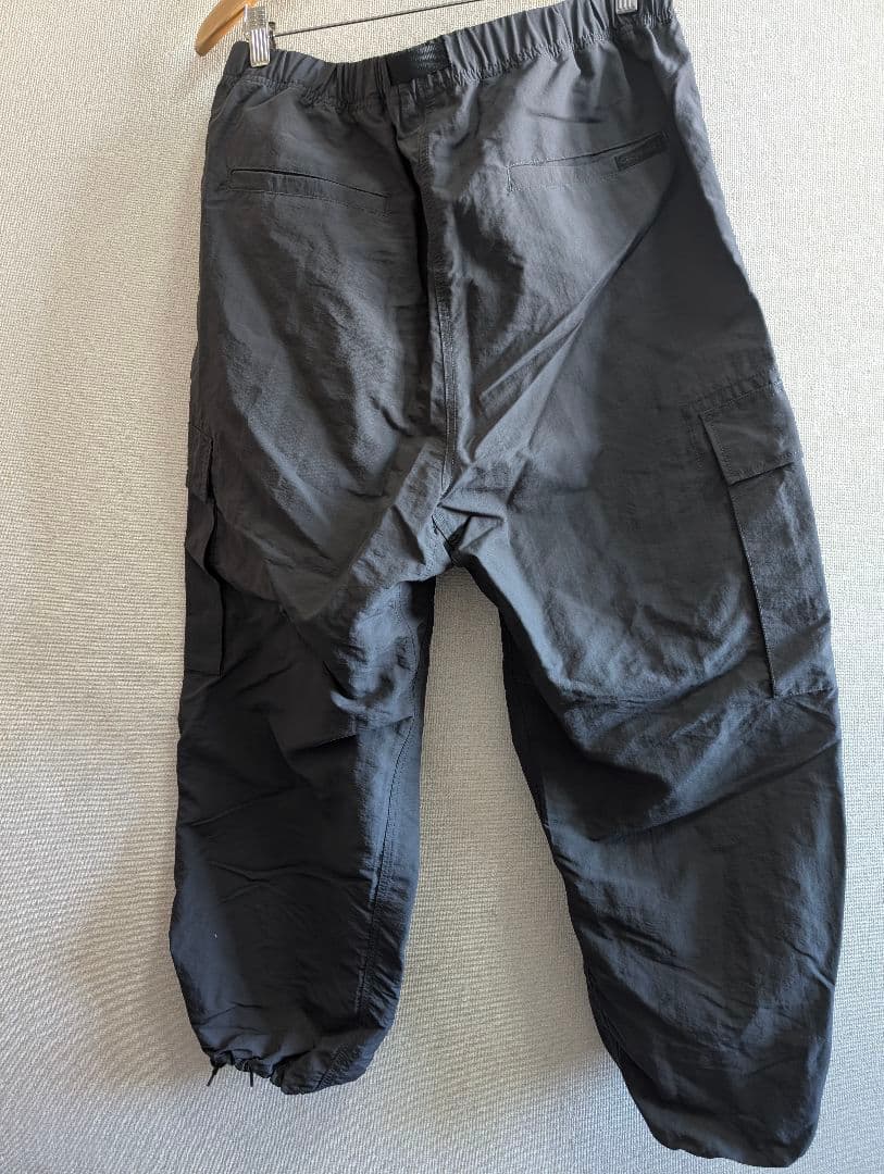 JOURNAL STANDARD別注のグラミチ・ナイロンカーゴパンツ