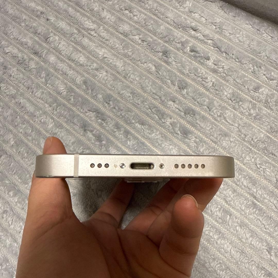 iPhone13 本体　スターライト　128gb