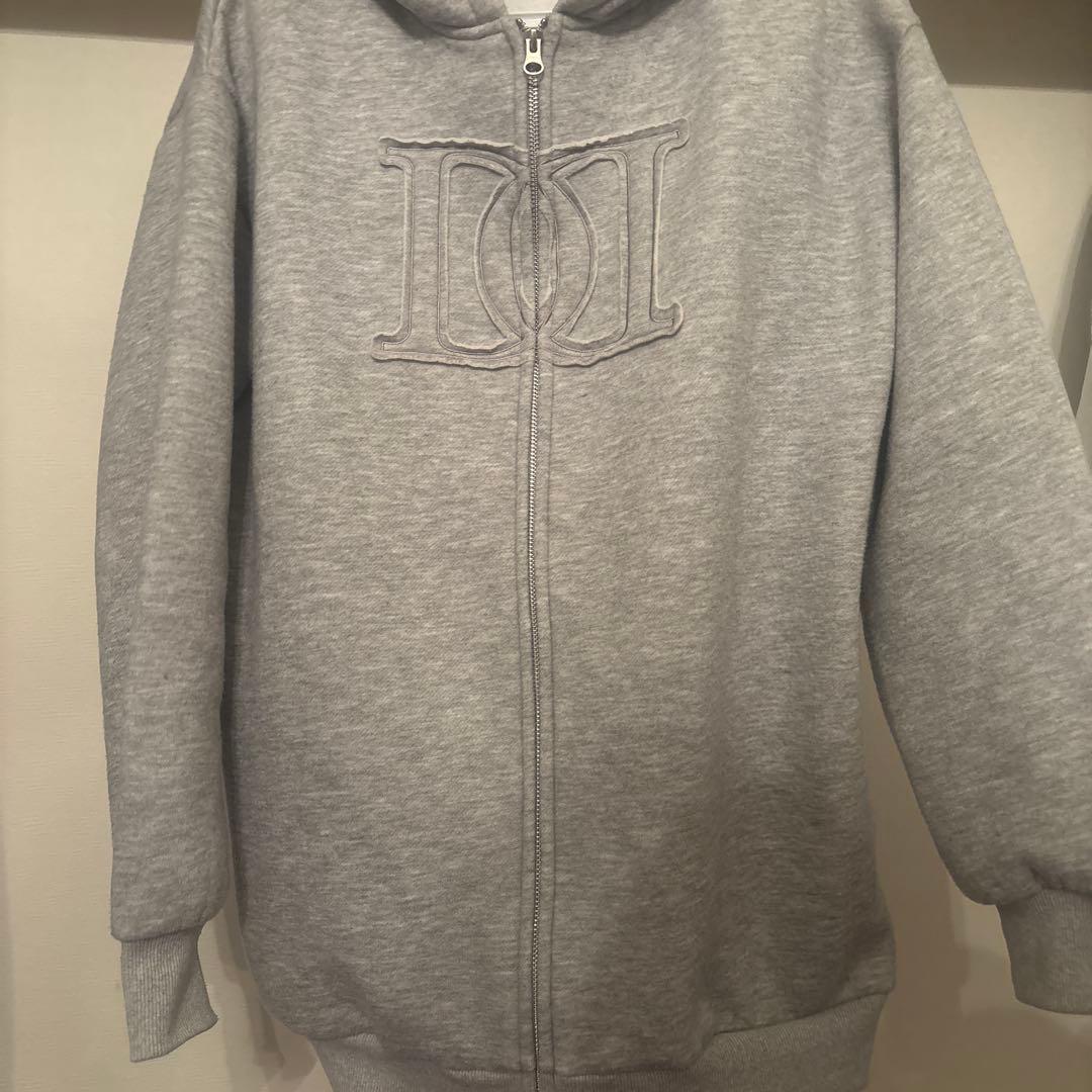 ぬ*様 ダーリッチアップリケDDロゴパーカー free グレー