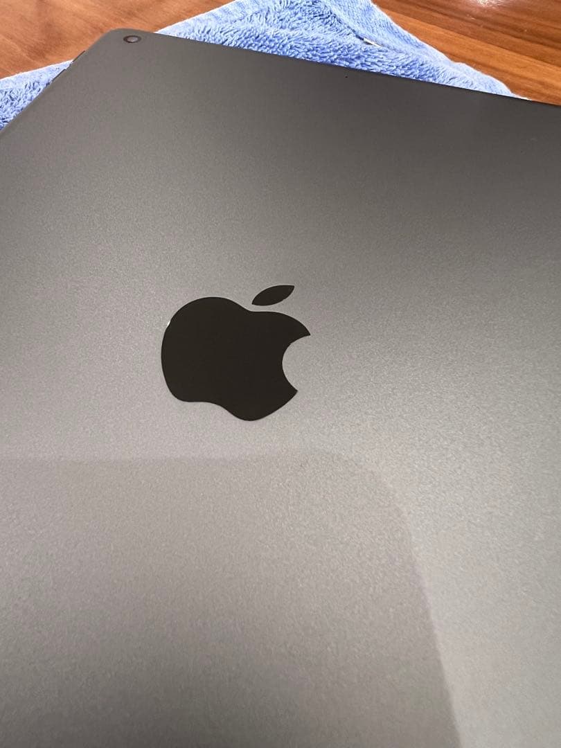 超美品Apple iPad 第８世代　スペースグレー 本体