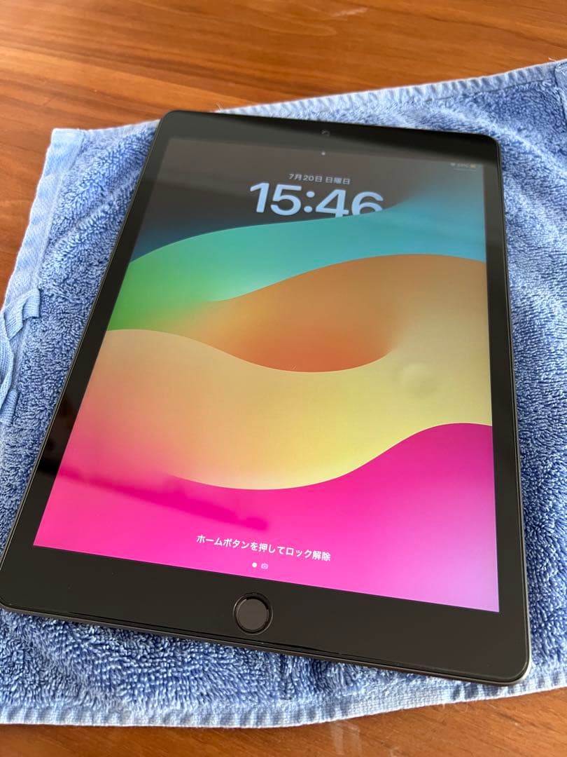超美品Apple iPad 第８世代　スペースグレー 本体