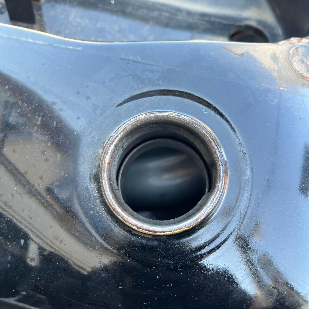 （002）ドラッグスター400 VH01J 取り外し　純正タンク　凹みなし　黒