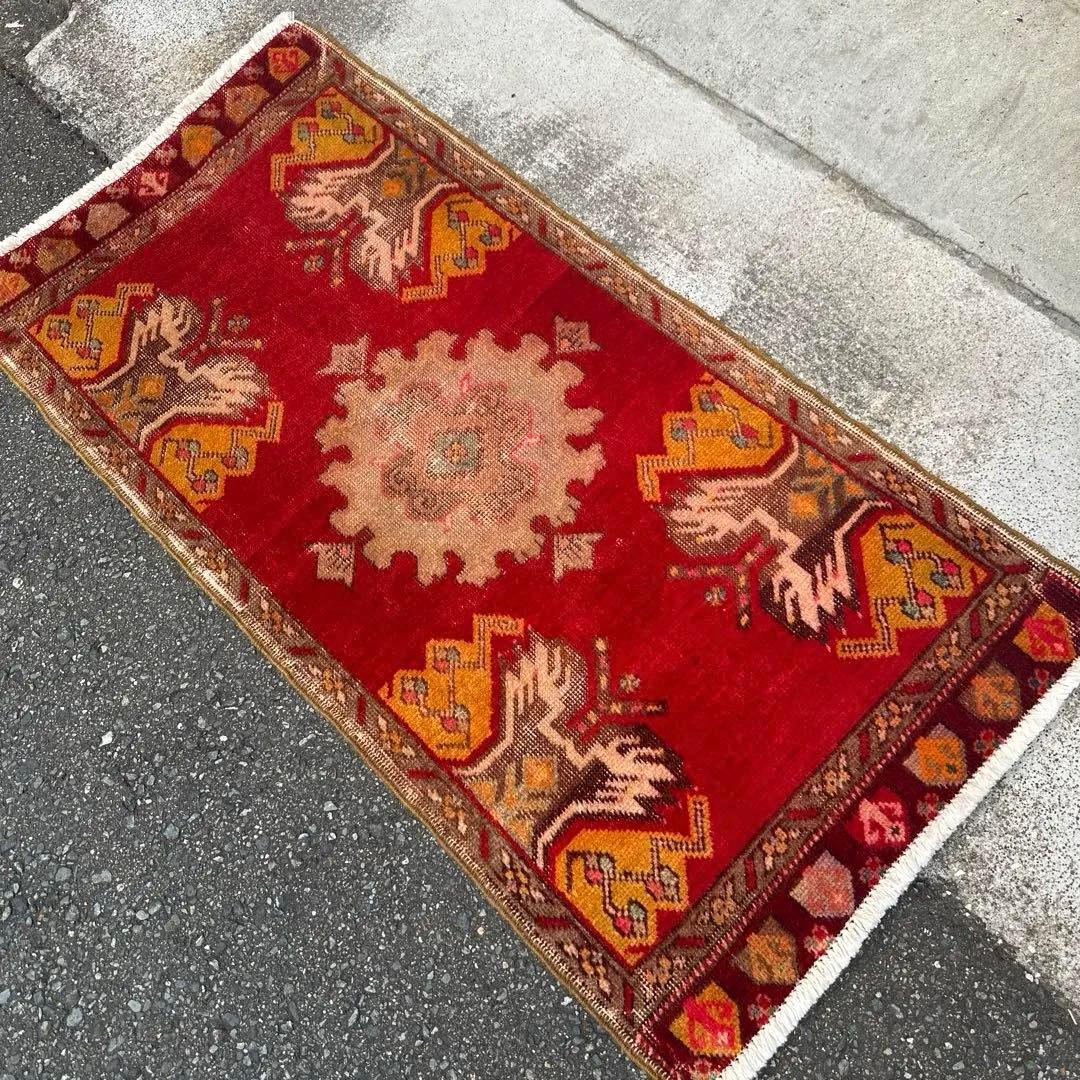 107cmx52cm年代トルコ絨毯手織り絨毯ヴィンテージラグ