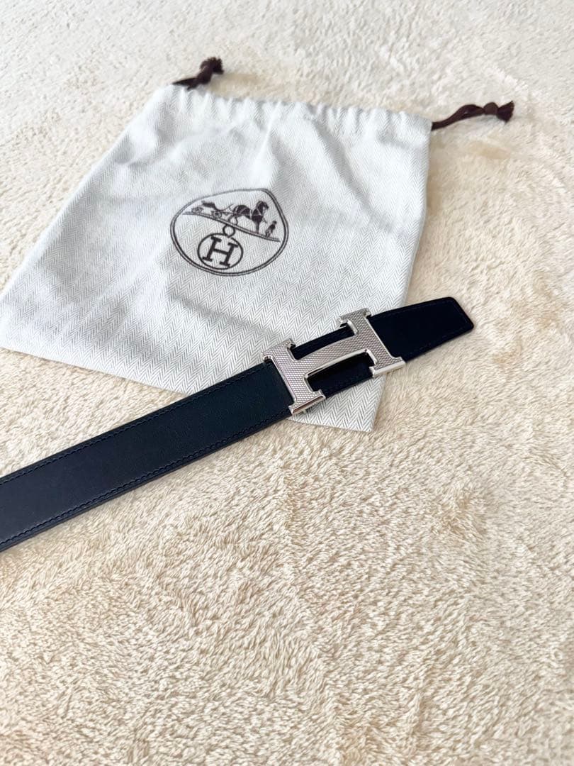 エルメス リバーシブル レザーベルト ブラック/ブルー Hギヨシェ32mm