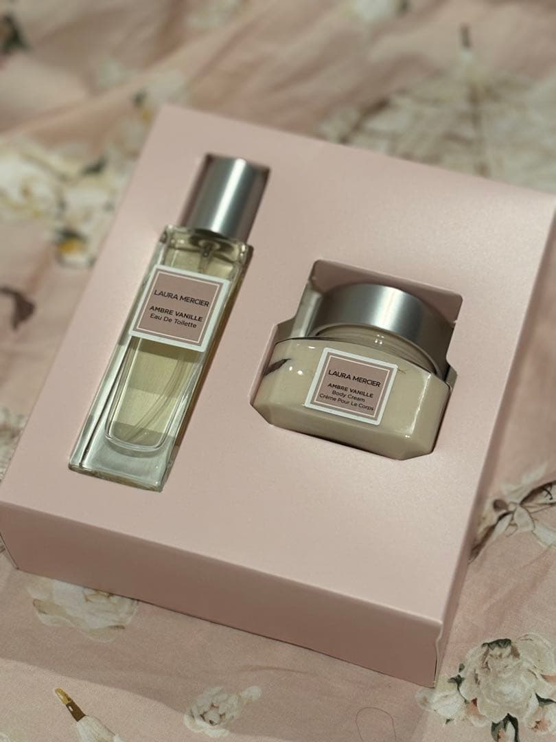 新品未使用♡ローラメルシエ　アンバーバニラ　プティコレクシオン　ボディクリーム