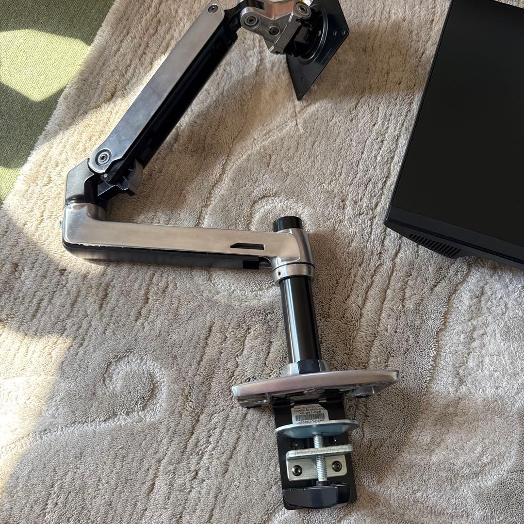 Acer ディスプレイ アーム式スタンド付き