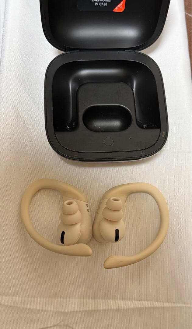 【動作良好】Powerbeats Pro アイボリー 完全ワイヤレスイヤホン