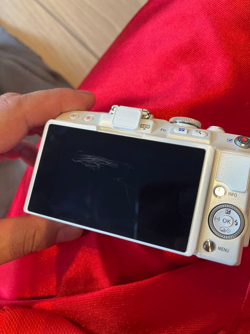 OLYMPUS E-PL6 ホワイト 交換レンズ付き