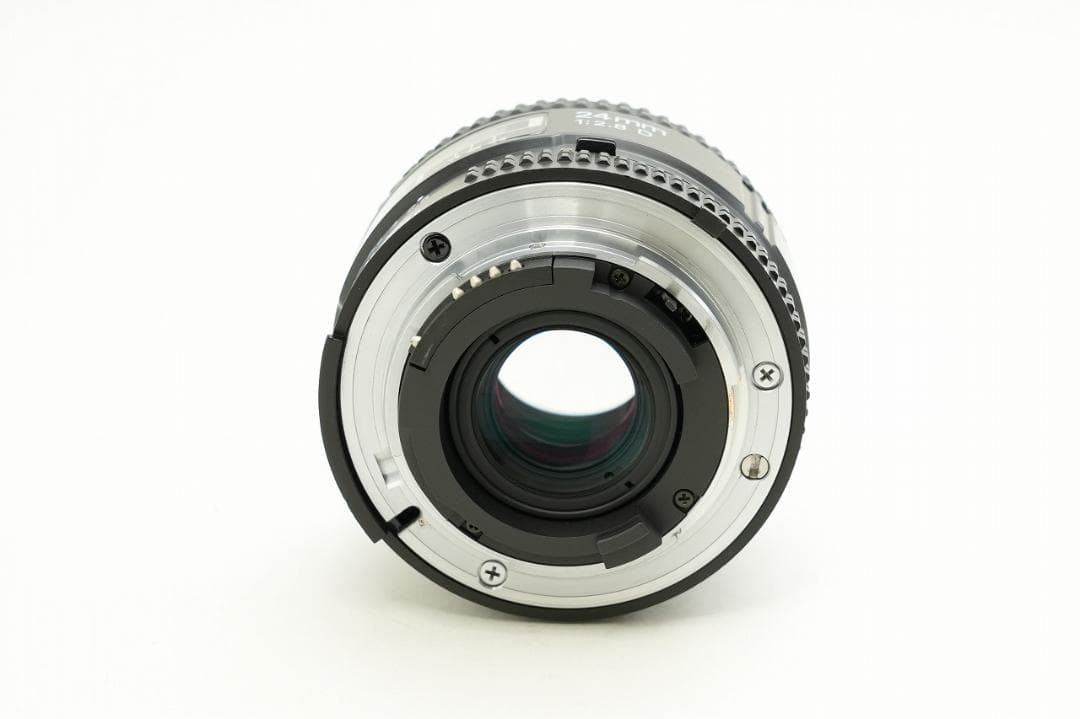 ■広角レンズ 単焦点　Nikon AF NIKKOR 24mm F2.8 D