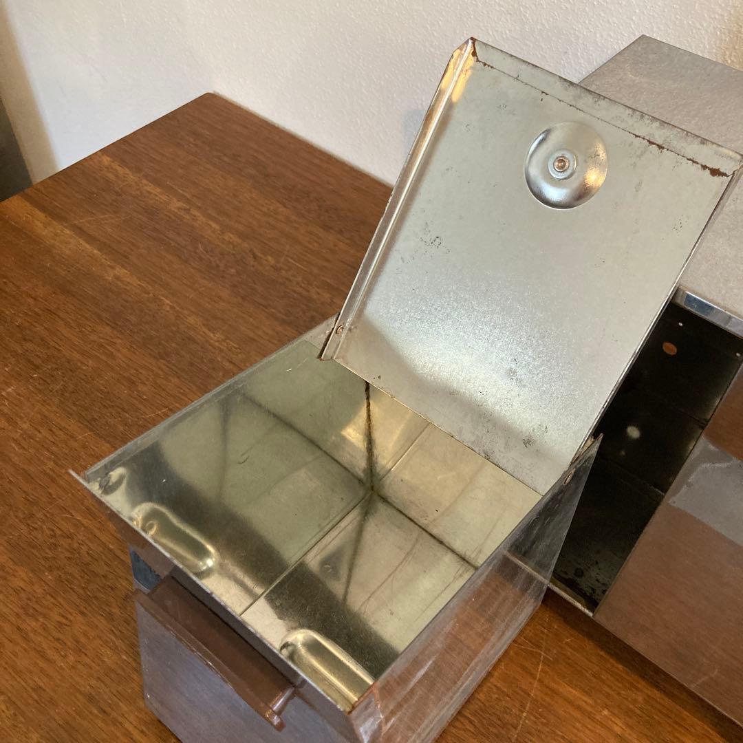 J*l様 アメリカビンテージ　金属製キャニスター・ペーパーホルダーセット