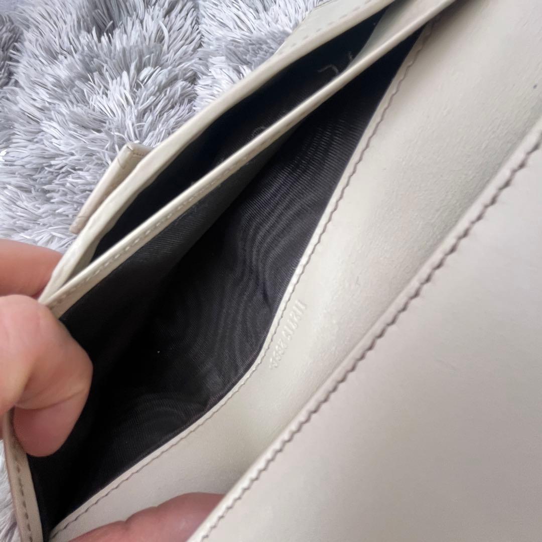 美品✨GUCCI シマ　ロゴプレート　ホワイトグレー　長財布　Wホック