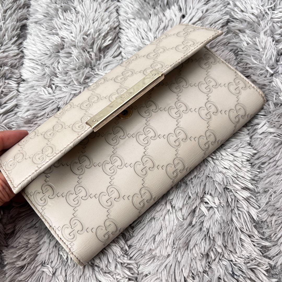 美品✨GUCCI シマ　ロゴプレート　ホワイトグレー　長財布　Wホック