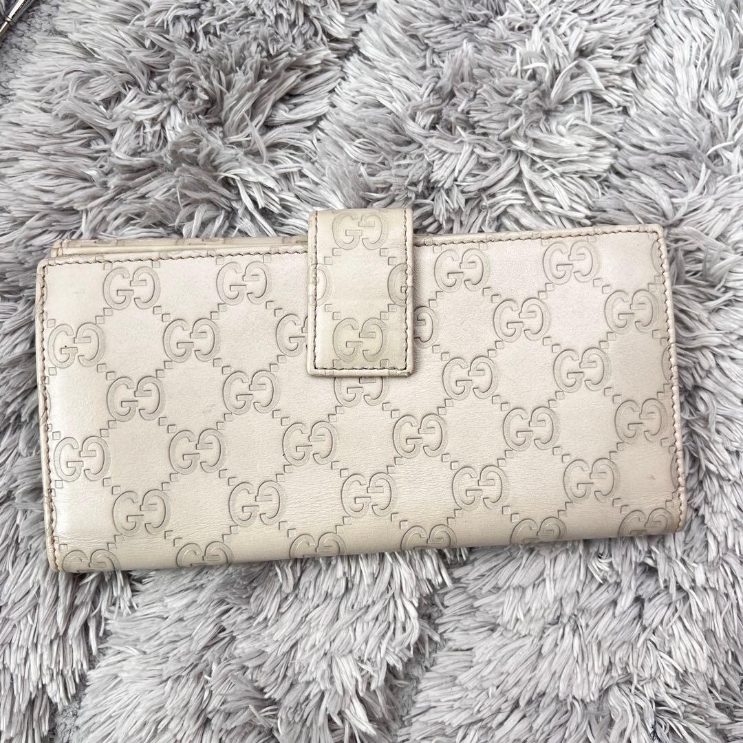 美品✨GUCCI シマ　ロゴプレート　ホワイトグレー　長財布　Wホック