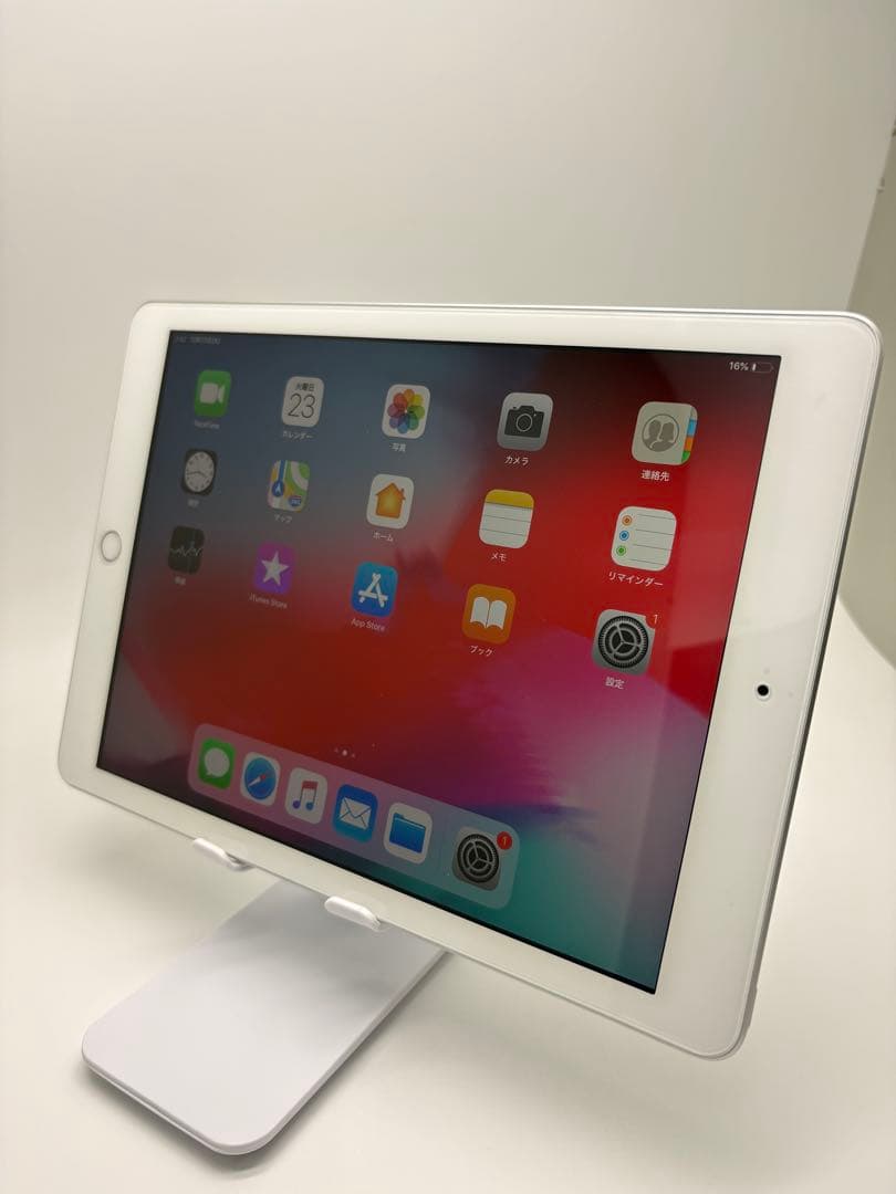即発送・美品☆iPad第6世代　32GB Wi-Fiモデル　MR7G2J/A