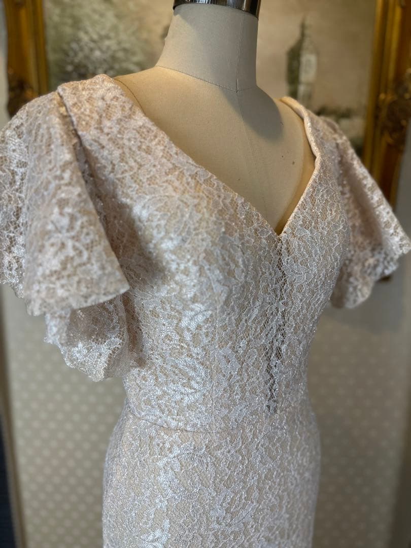 ラメアイボリー レース フレアスリーブ パーティードレス