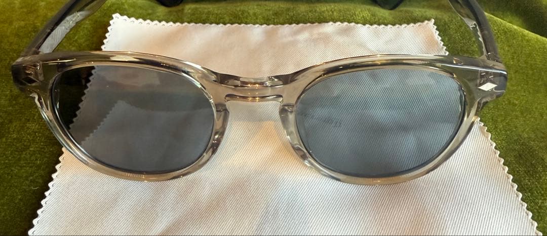 UNCROWD アンクラウド VANETTE 調光レンズ