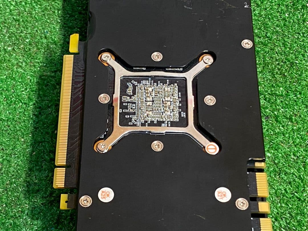 GAINWARD GeForce GTX1080ti赤黒動作未確認