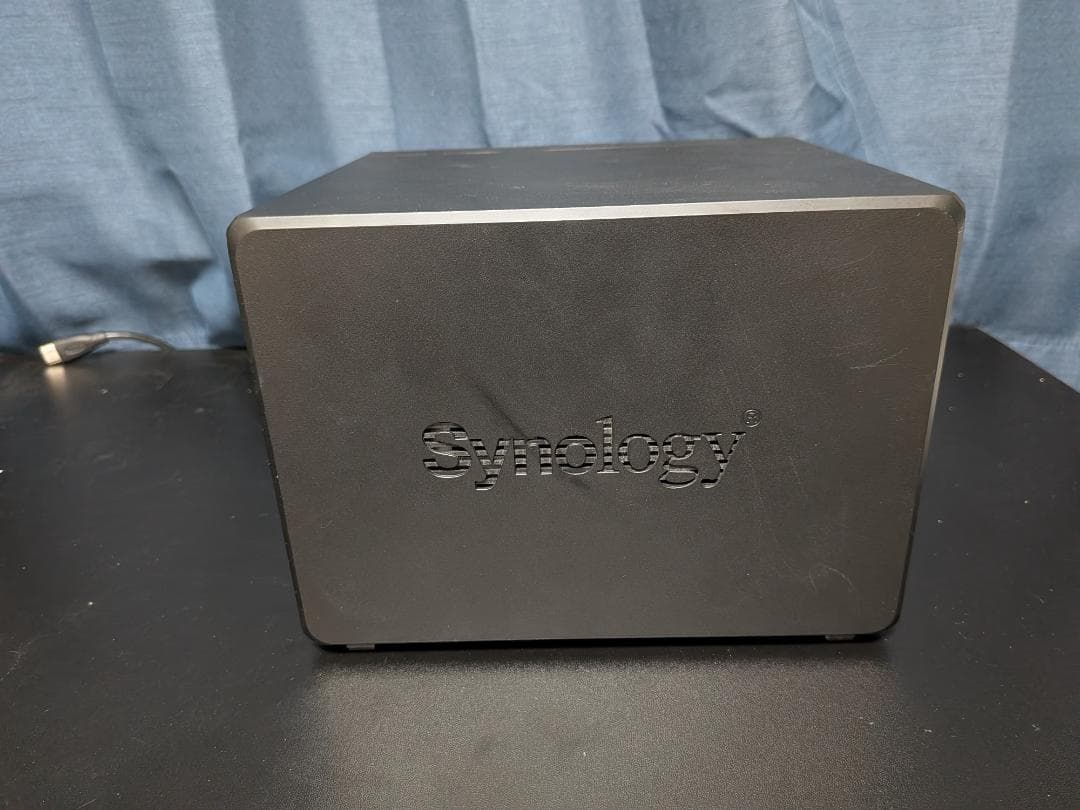 Synology DS420+ & HAT3300-4T ×4 & SSD×2